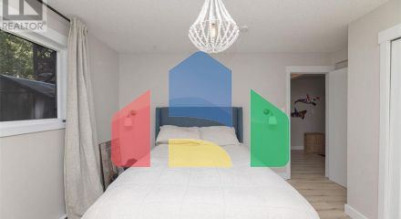 Residential - Single Family Home - Gibsons, Canada - Canada