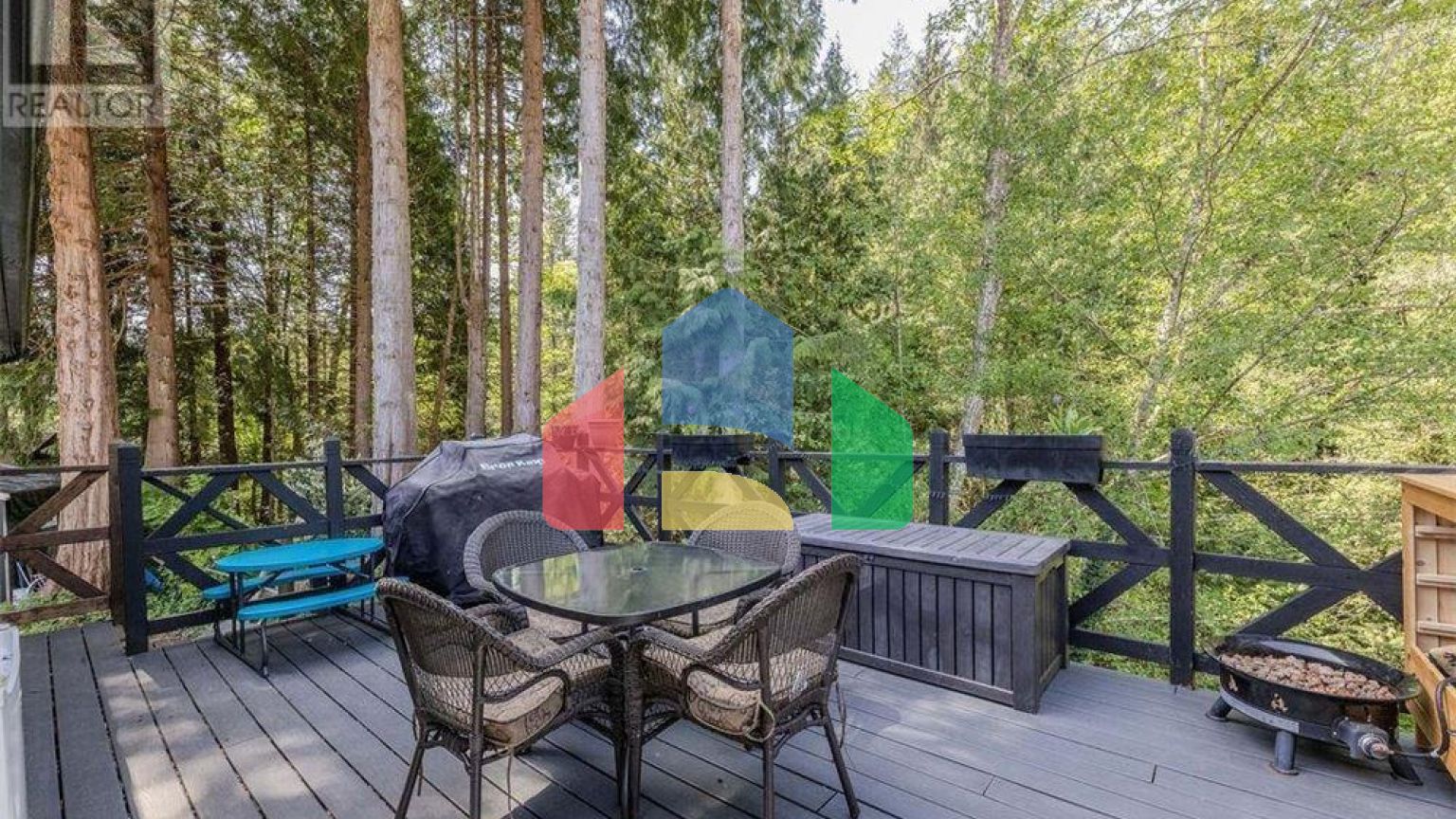 Residential - Single Family Home - Gibsons, Canada - Canada