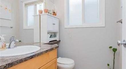 Residential - Single Family Home - Grande Prairie, Canada - Canada