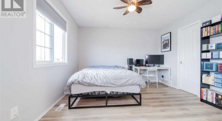 Residential - Single Family Home - Grande Prairie, Canada - Canada