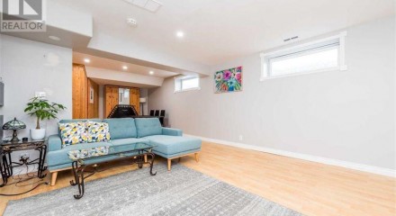 Residential - Single Family Home - Grande Prairie, Canada - Canada