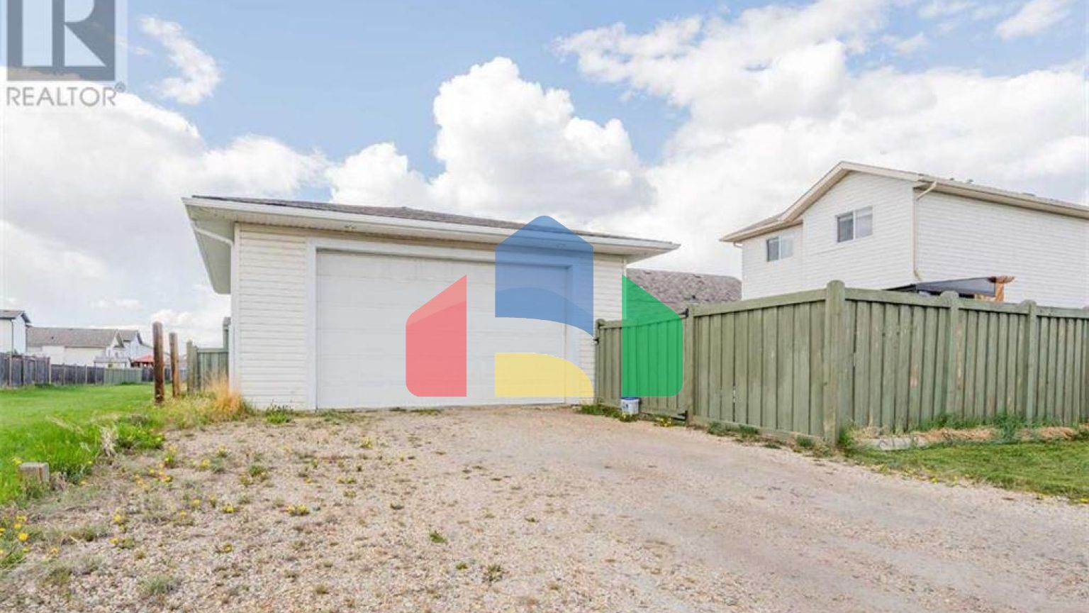 Residential - Single Family Home - Grande Prairie, Canada - Canada