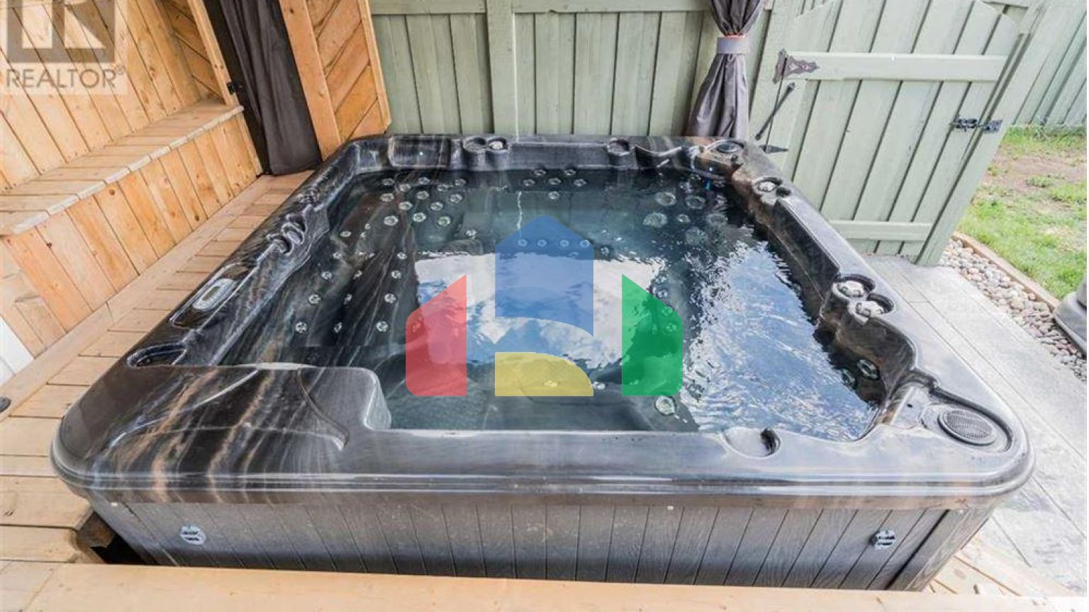 Residential - Single Family Home - Grande Prairie, Canada - Canada