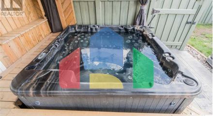 Residential - Single Family Home - Grande Prairie, Canada - Canada