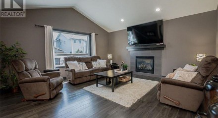 Residential - Single Family Home - Grande Prairie, Canada - Canada