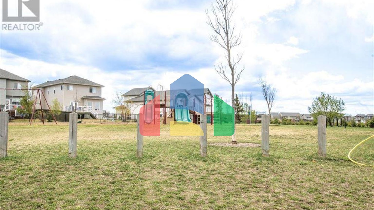 Residential - Single Family Home - Grande Prairie, Canada - Canada