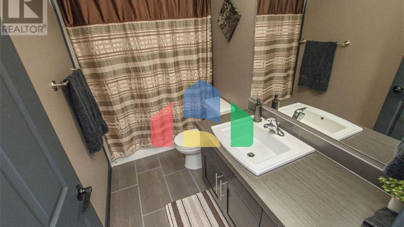 Residential - Single Family Home - Grande Prairie, Canada - Canada