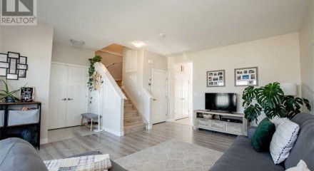 Residential - Single Family Home - Grande Prairie, Canada - Canada