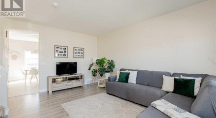 Residential - Single Family Home - Grande Prairie, Canada - Canada