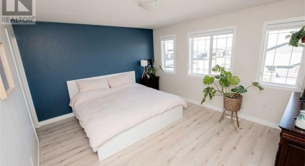 Residential - Single Family Home - Grande Prairie, Canada - Canada