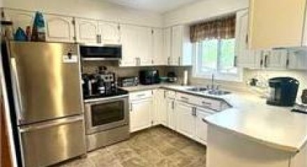Residential - Single Family Home - Grande Prairie, Canada - Canada