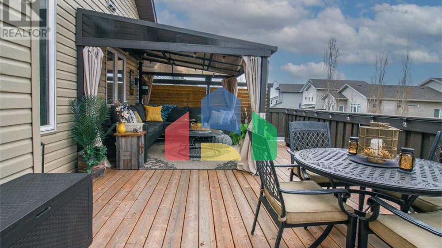 Residential - Single Family Home - Grande Prairie, Canada - Canada