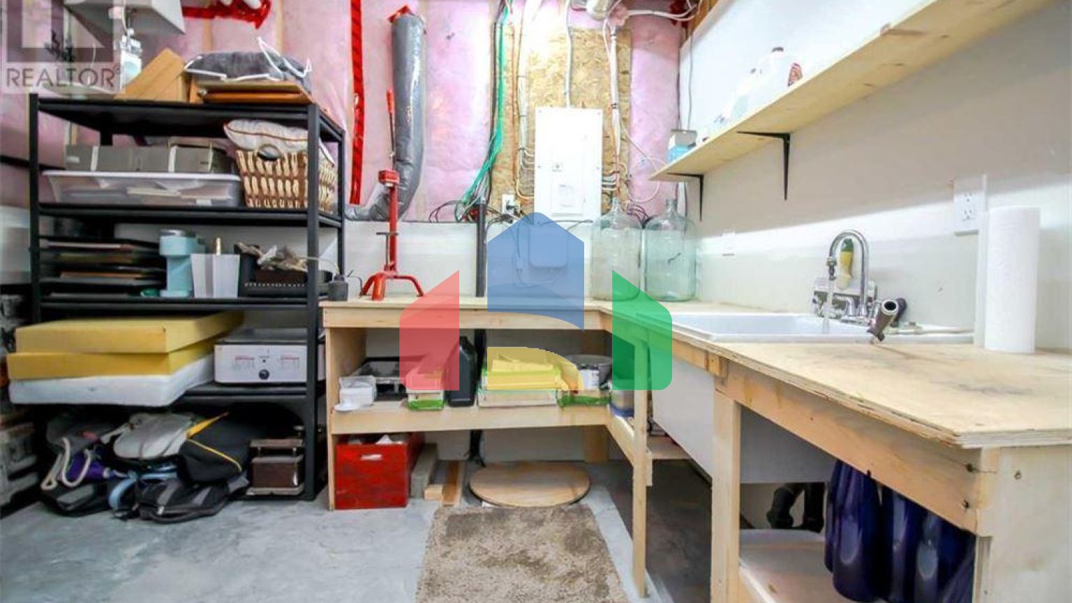 Residential - Single Family Home - Grande Prairie, Canada - Canada