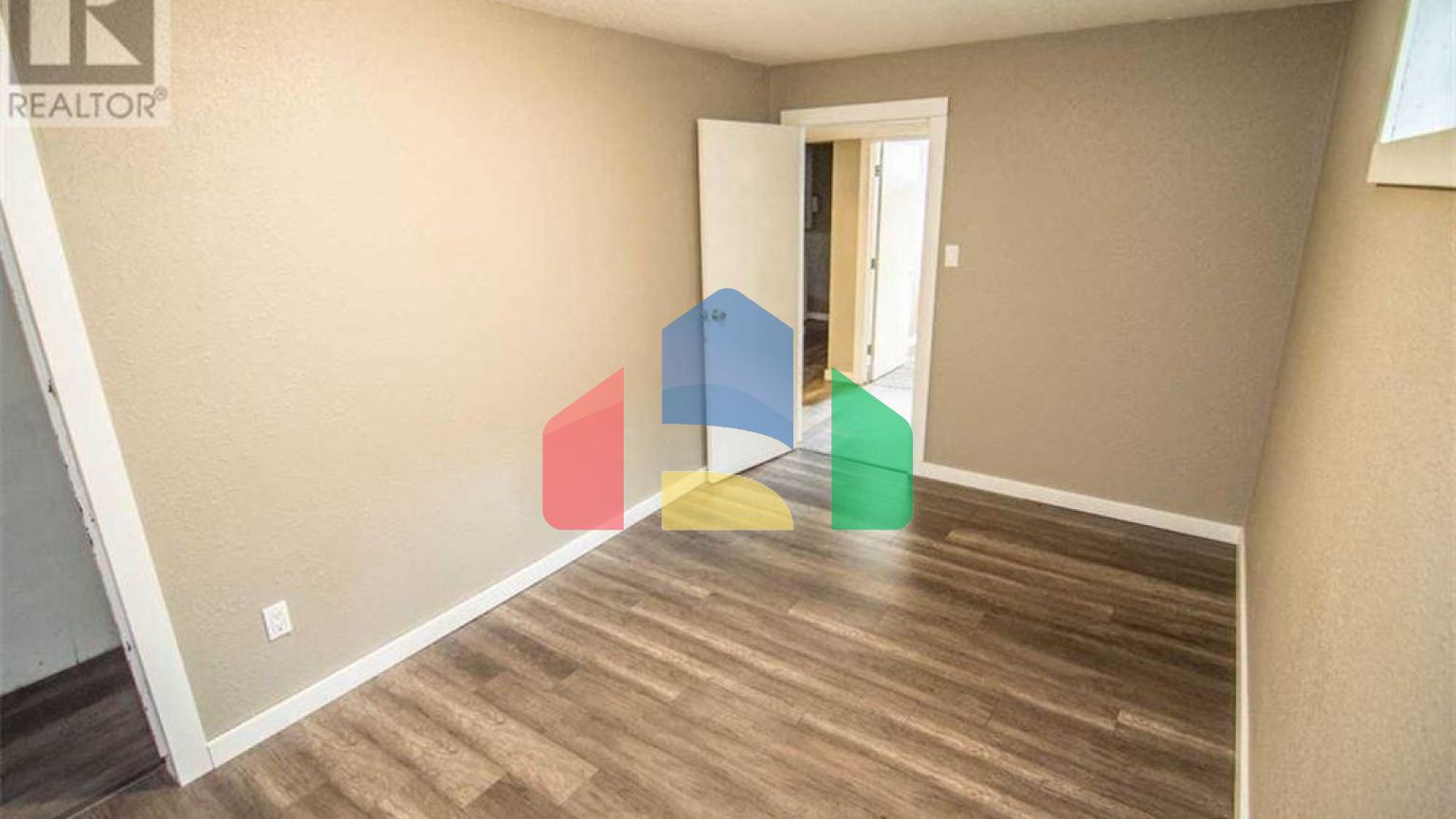 Residential - Single Family Home - Grande Prairie, Canada - Canada