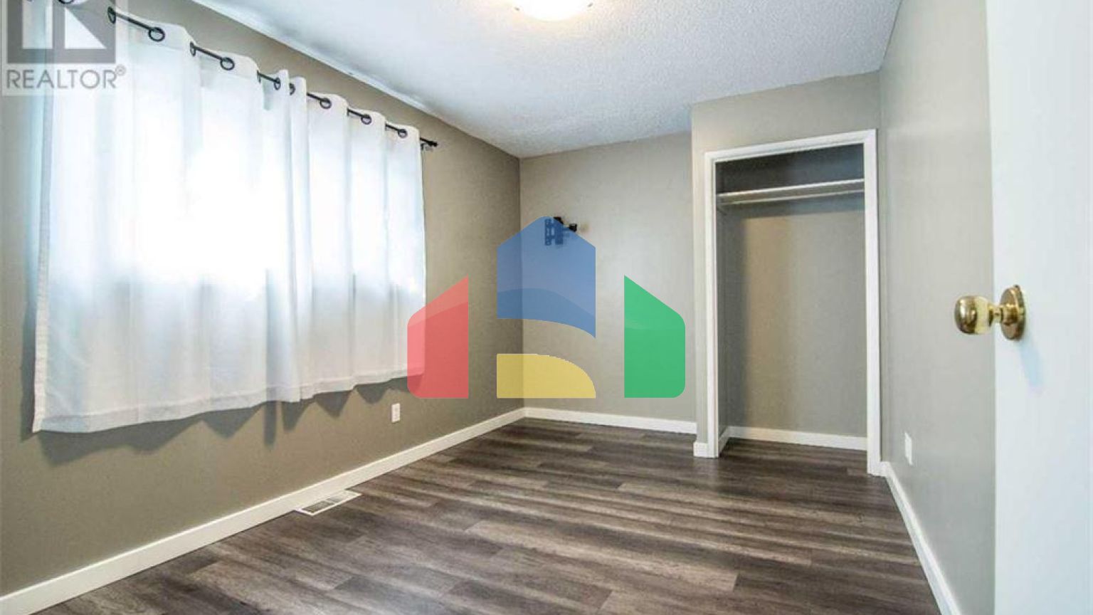 Residential - Single Family Home - Grande Prairie, Canada - Canada