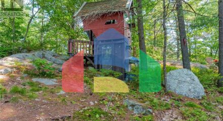 Residential - Single Family Home - Gravenhurst, Canada - Canada