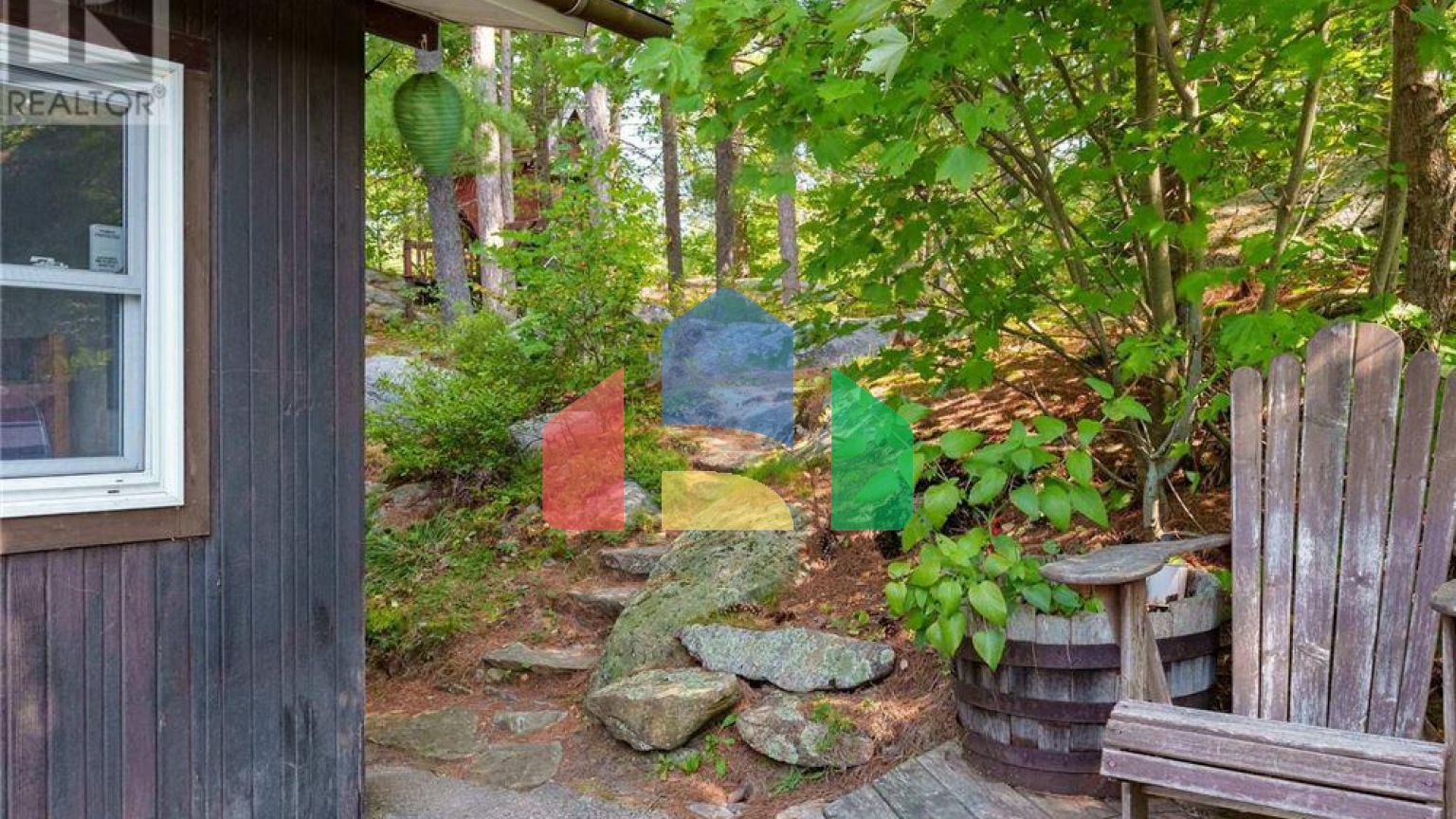 Residential - Single Family Home - Gravenhurst, Canada - Canada