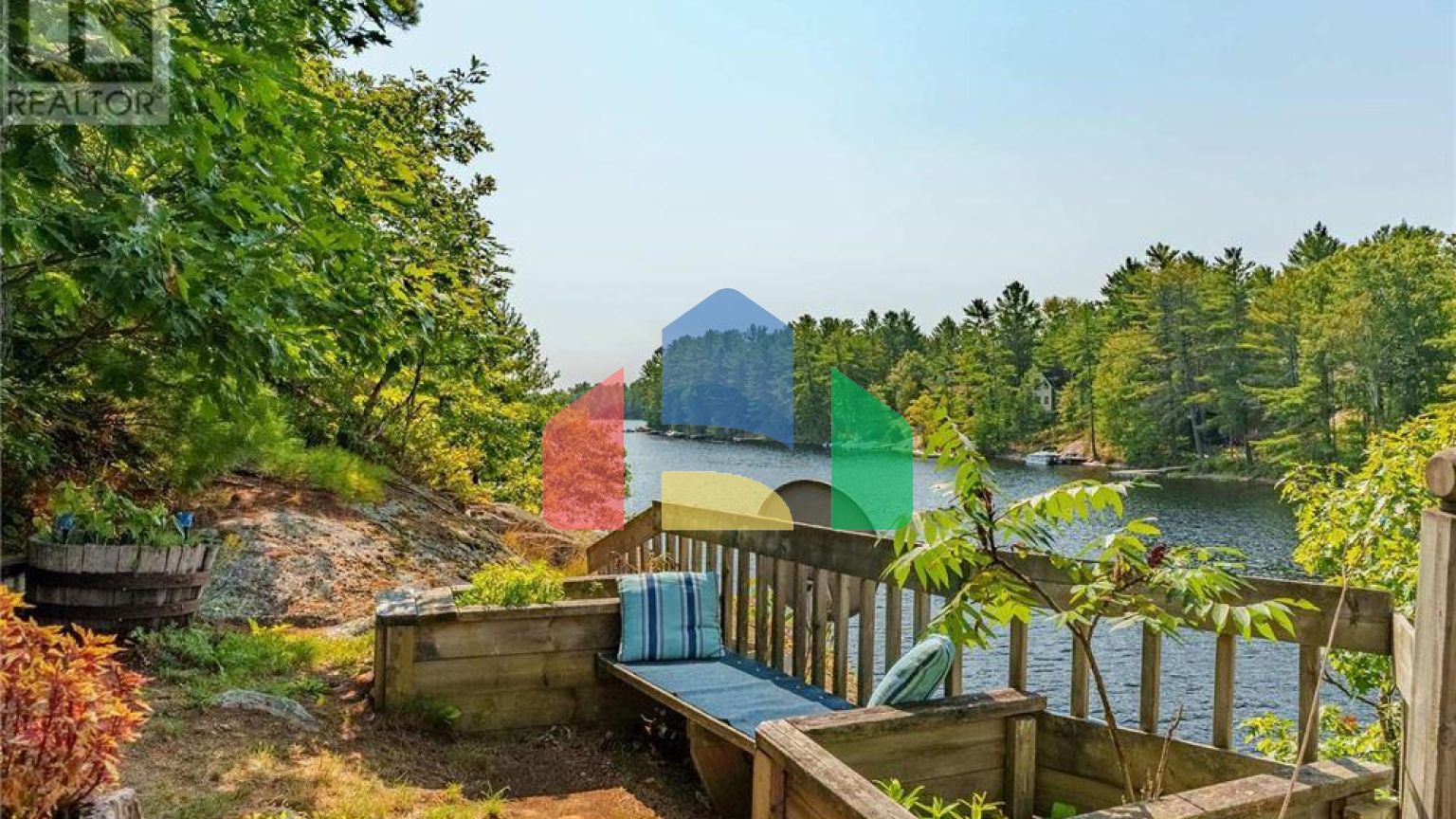 Residential - Single Family Home - Gravenhurst, Canada - Canada