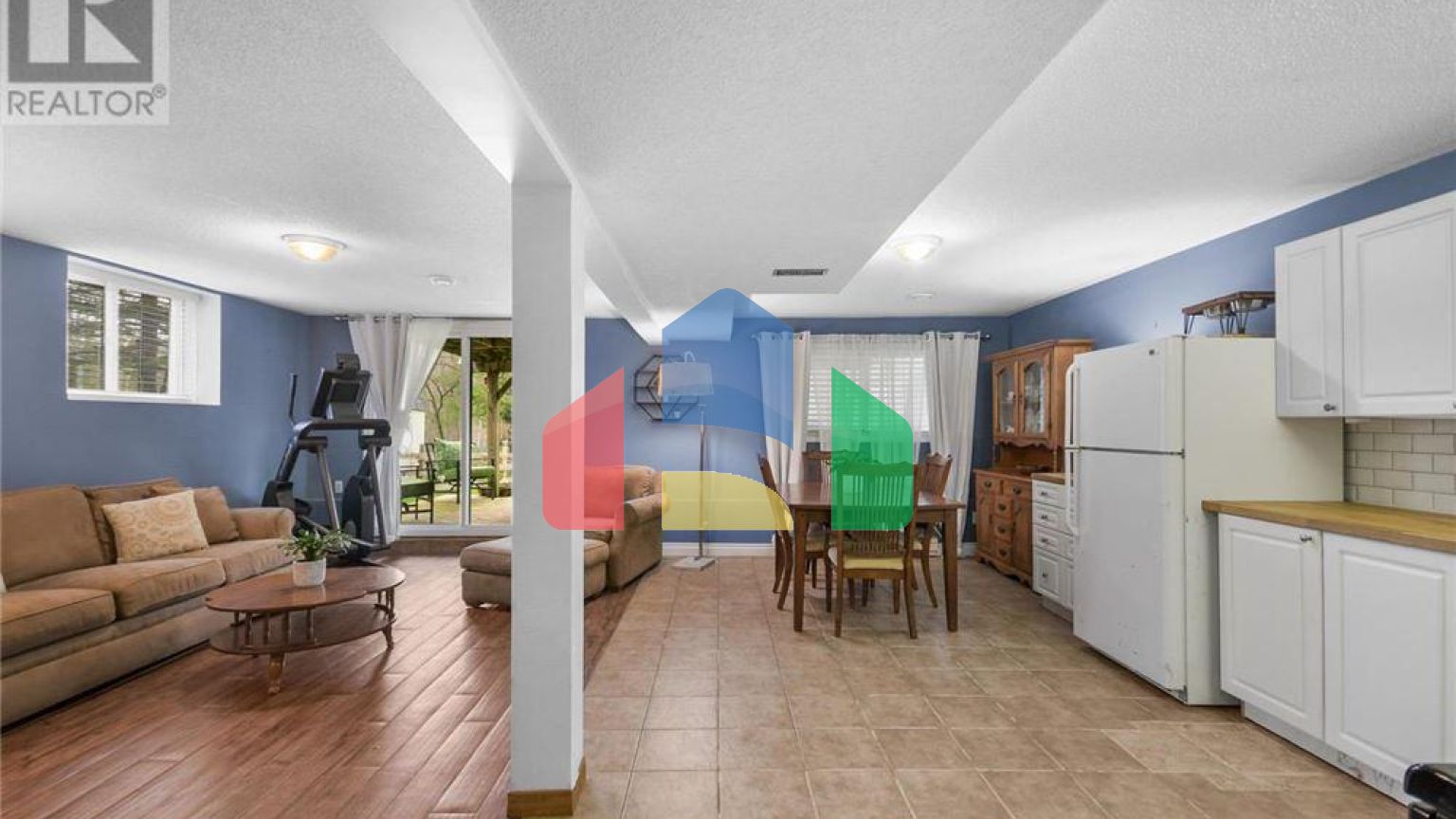 Residential - Single Family Home - Gravenhurst, Canada - Canada