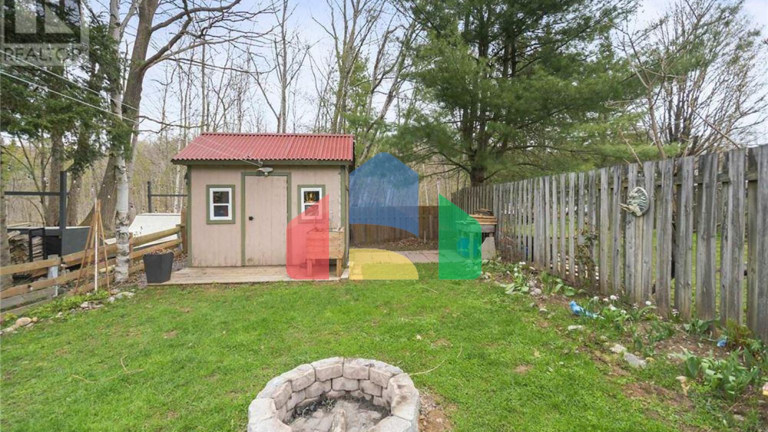 Residential - Single Family Home - Gravenhurst, Canada - Canada