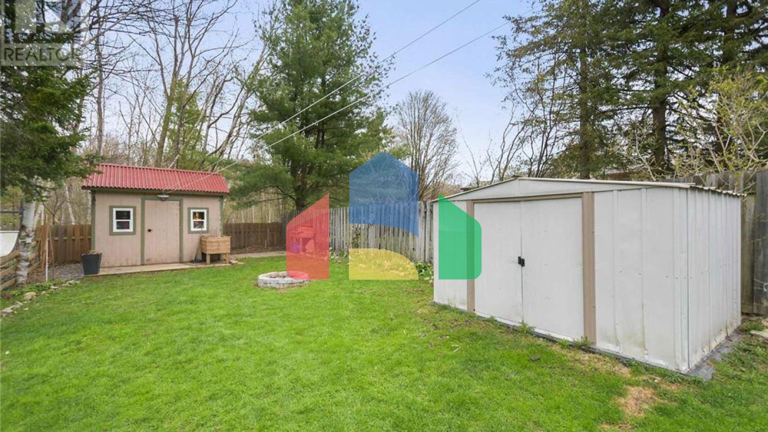 Residential - Single Family Home - Gravenhurst, Canada - Canada