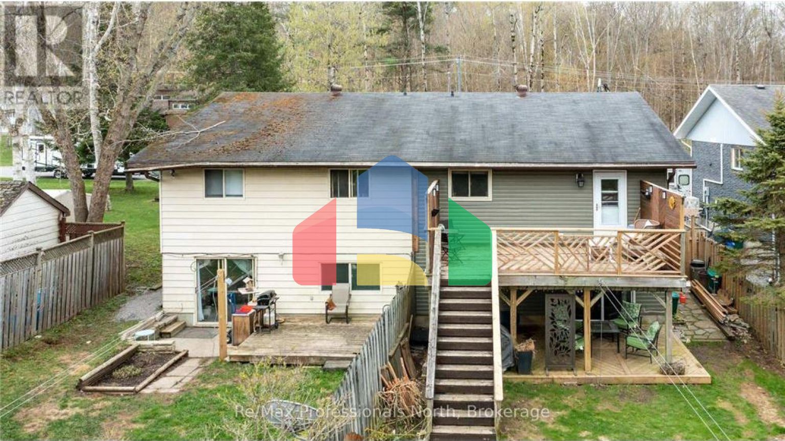 Residential - Single Family Home - Gravenhurst, Canada - Canada