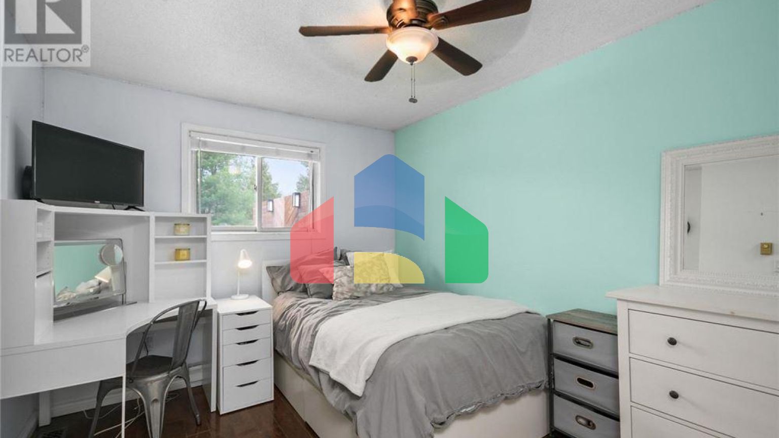 Residential - Single Family Home - Gravenhurst, Canada - Canada