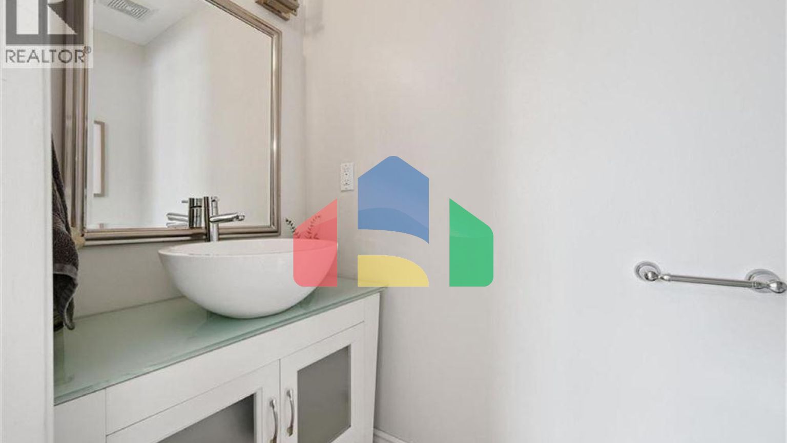 Residential - Single Family Home - Guelph, Canada - Canada