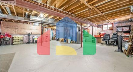 Residential - Single Family Home - Guelph, Canada - Canada