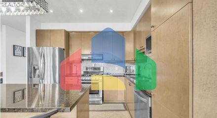 Residential - Single Family Home - Guelph, Canada - Canada