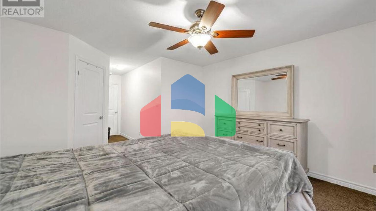 Residential - Single Family Home - Guelph, Canada - Canada