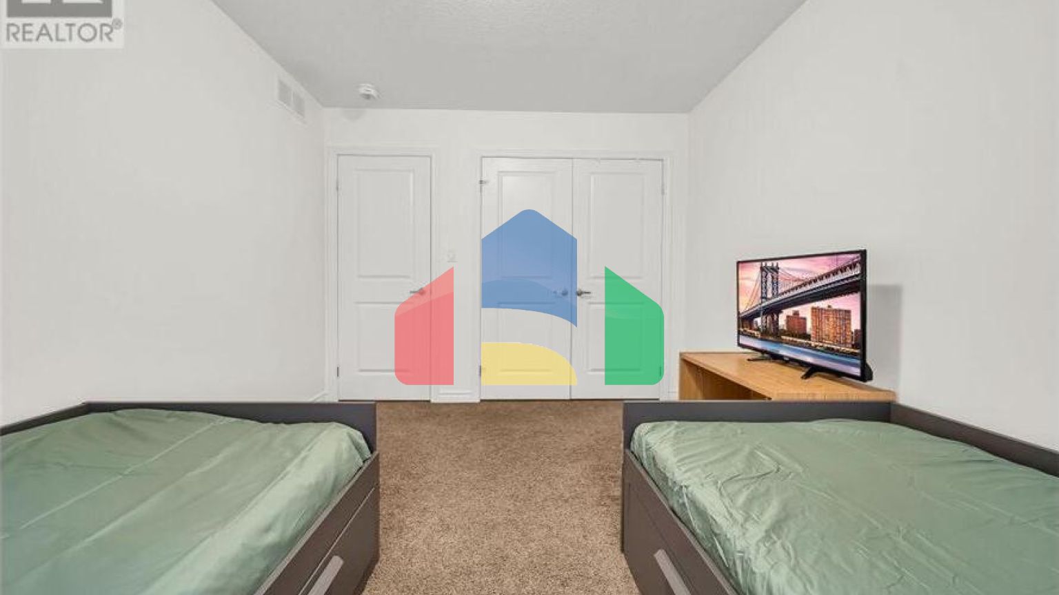 Residential - Single Family Home - Guelph, Canada - Canada