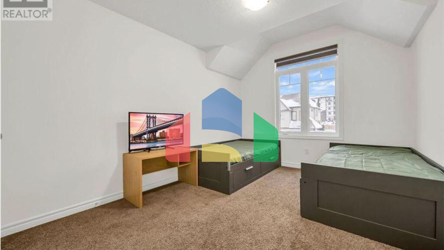 Residential - Single Family Home - Guelph, Canada - Canada