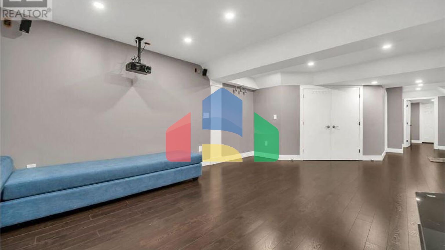 Residential - Single Family Home - Guelph, Canada - Canada