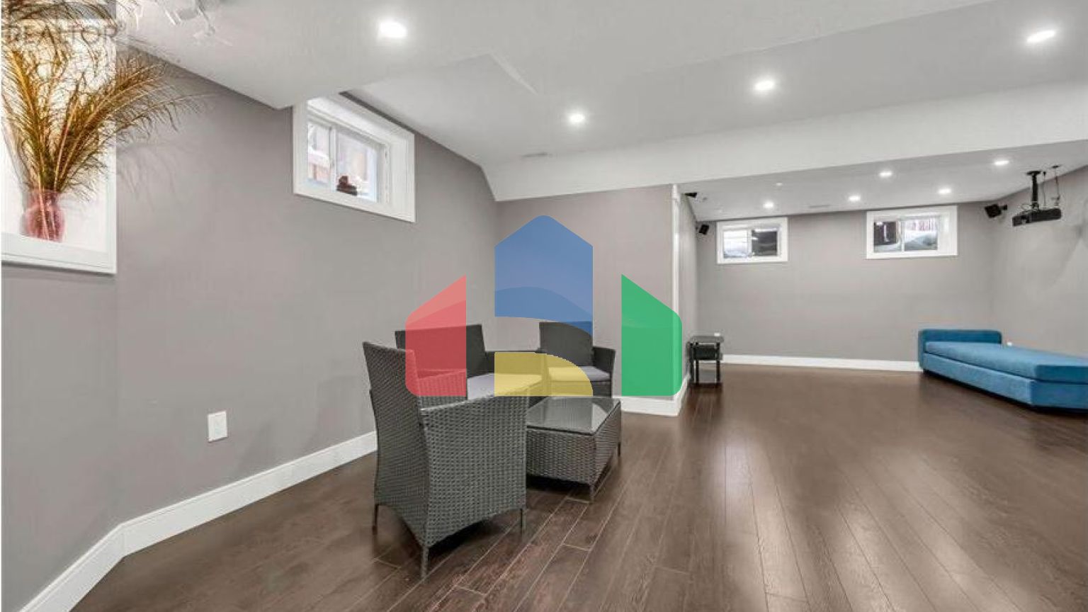 Residential - Single Family Home - Guelph, Canada - Canada