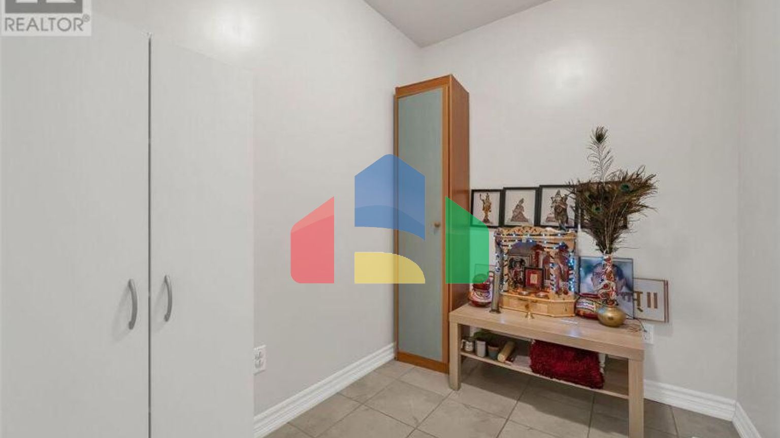 Residential - Single Family Home - Guelph, Canada - Canada