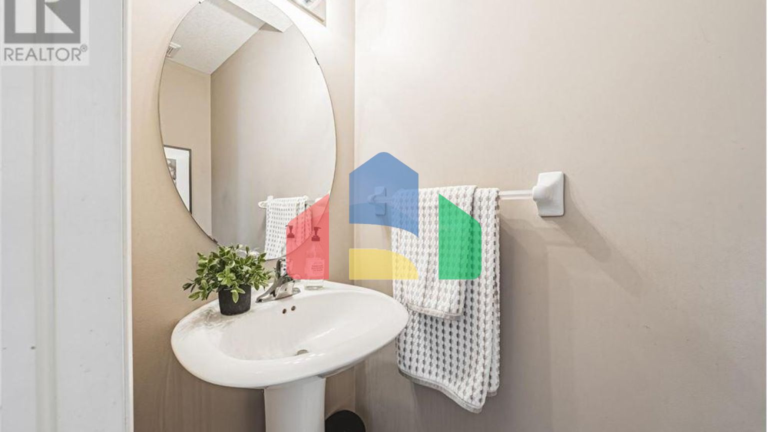 Residential - Condo/Apartment - Guelph, Canada - Canada