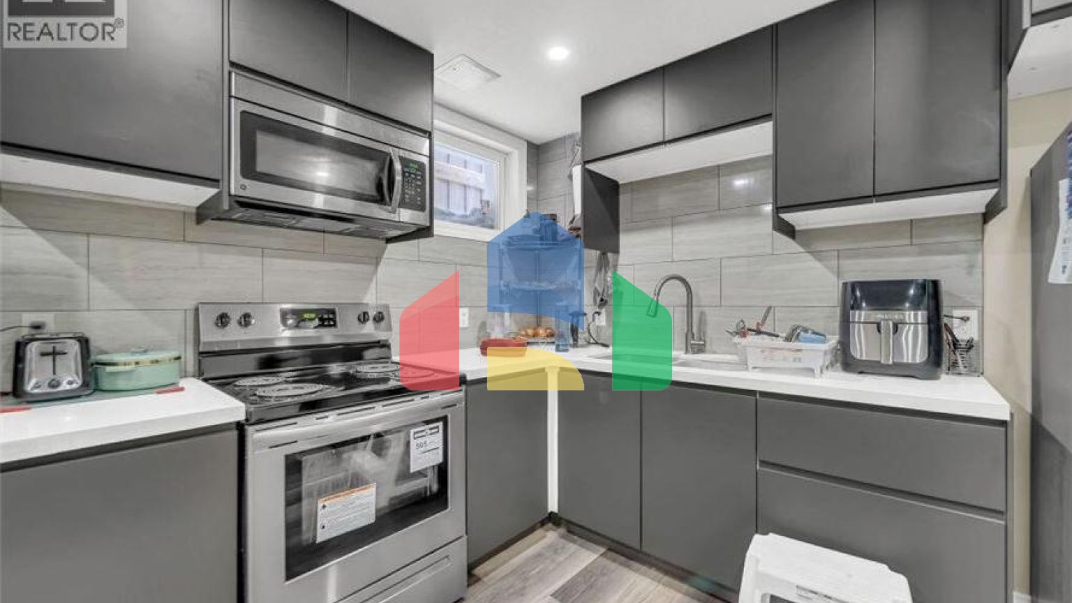 Residential - Single Family Home - Guelph, Canada - Canada