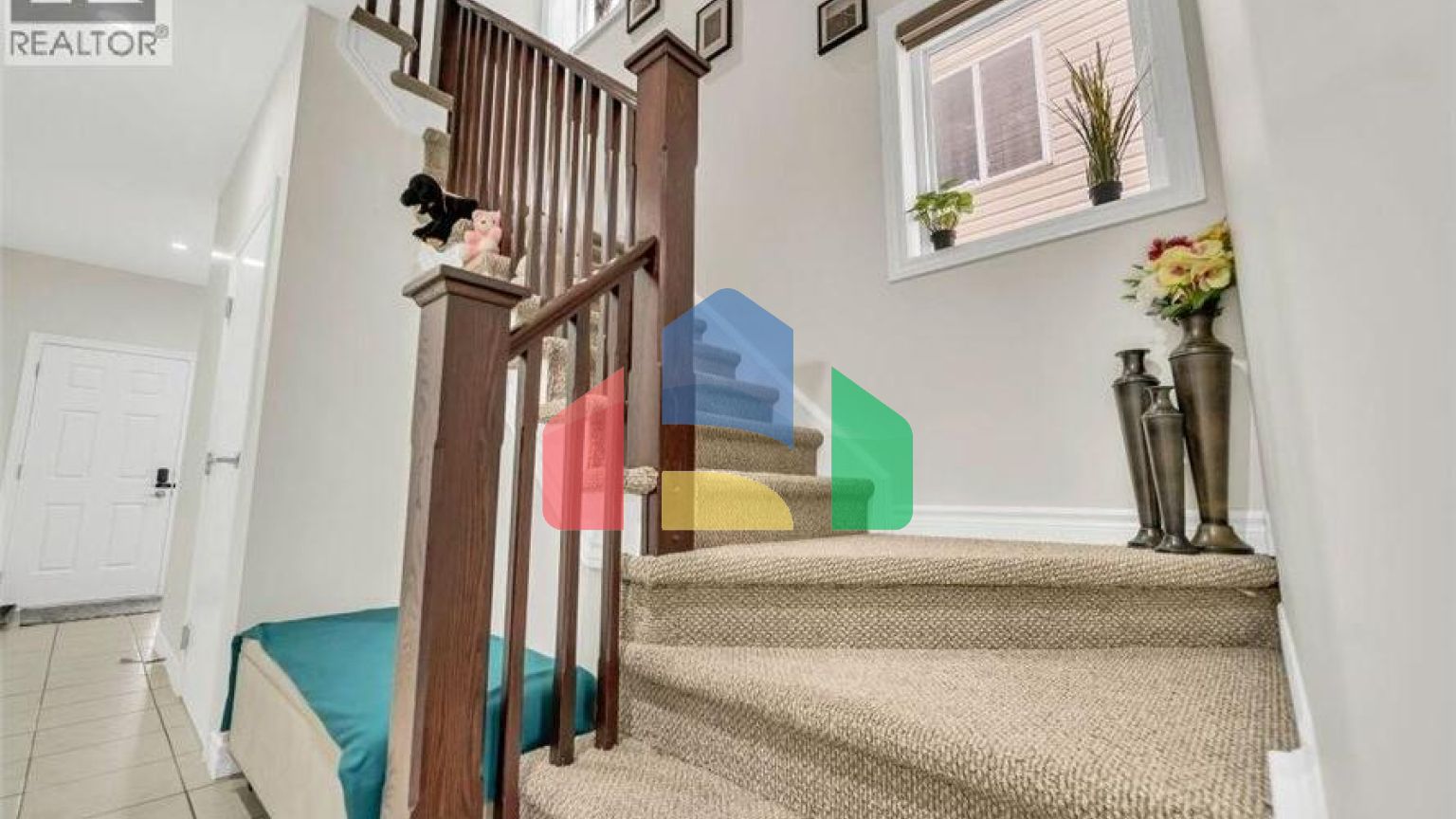 Residential - Single Family Home - Guelph, Canada - Canada