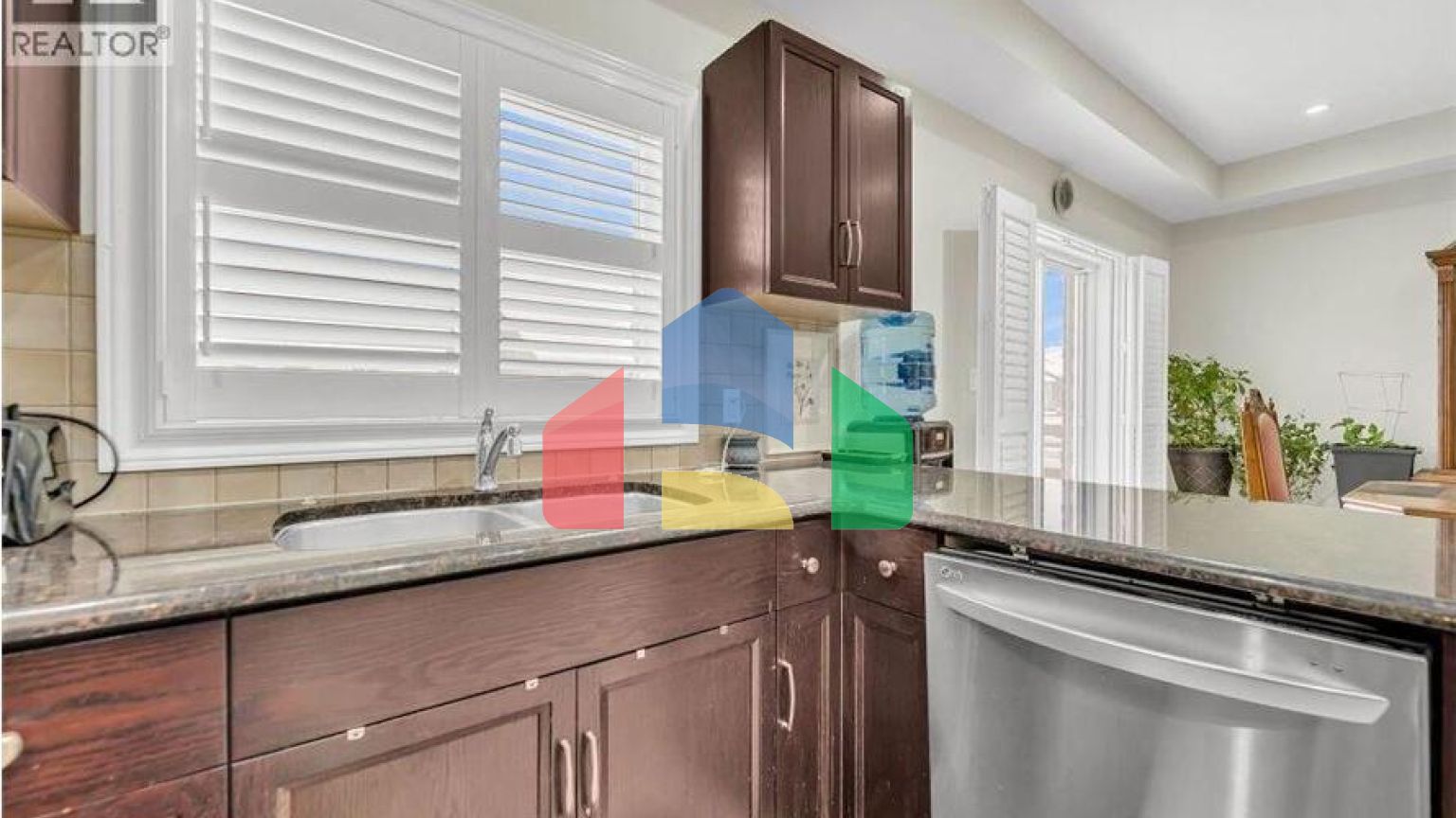 Residential - Single Family Home - Guelph, Canada - Canada