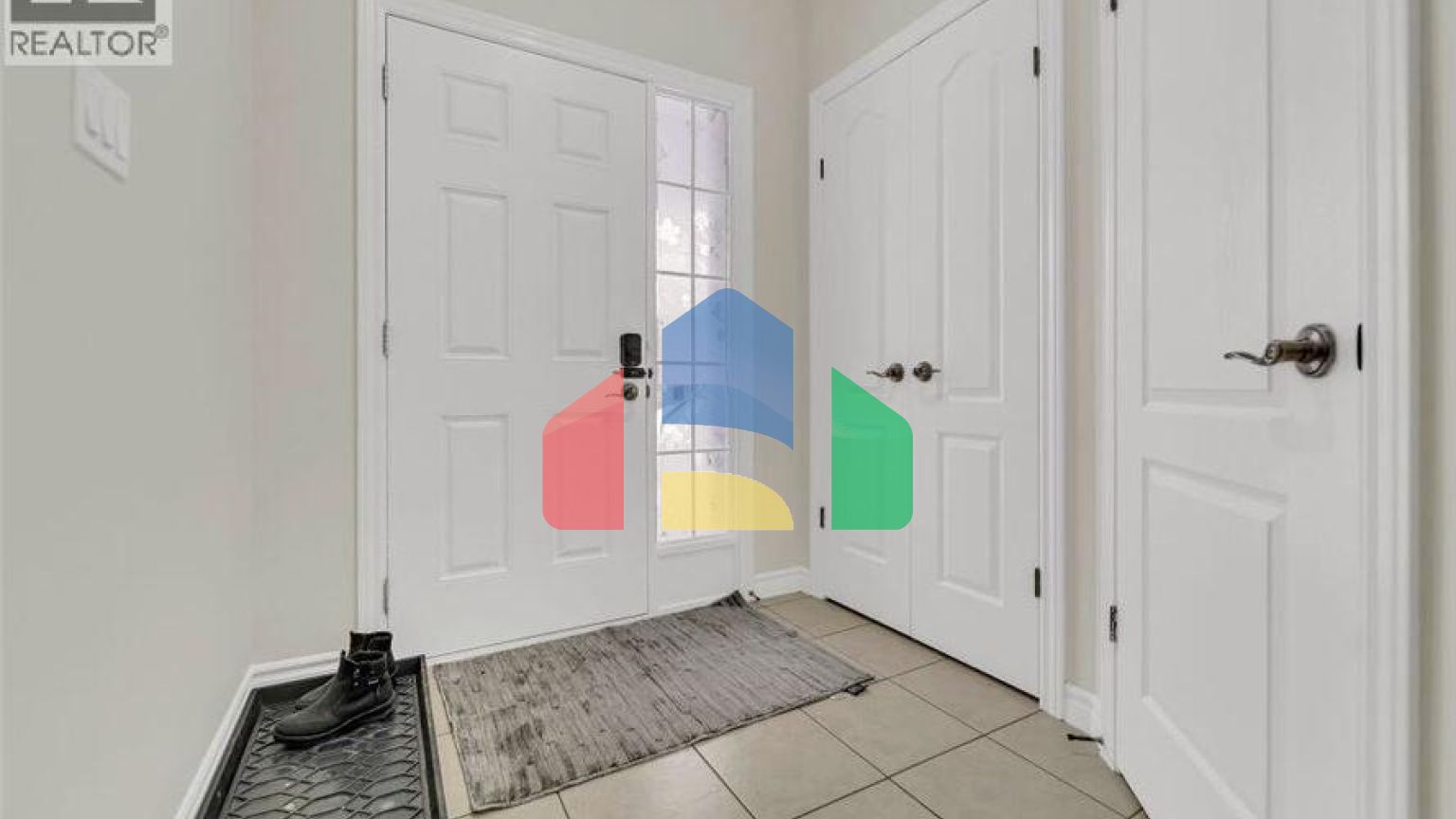 Residential - Single Family Home - Guelph, Canada - Canada