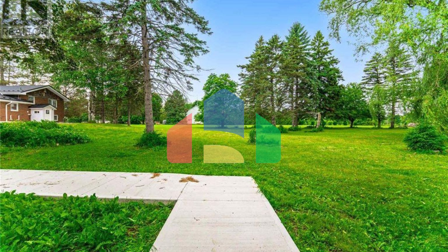 Residential - Single Family Home - Guelph, Canada - Canada