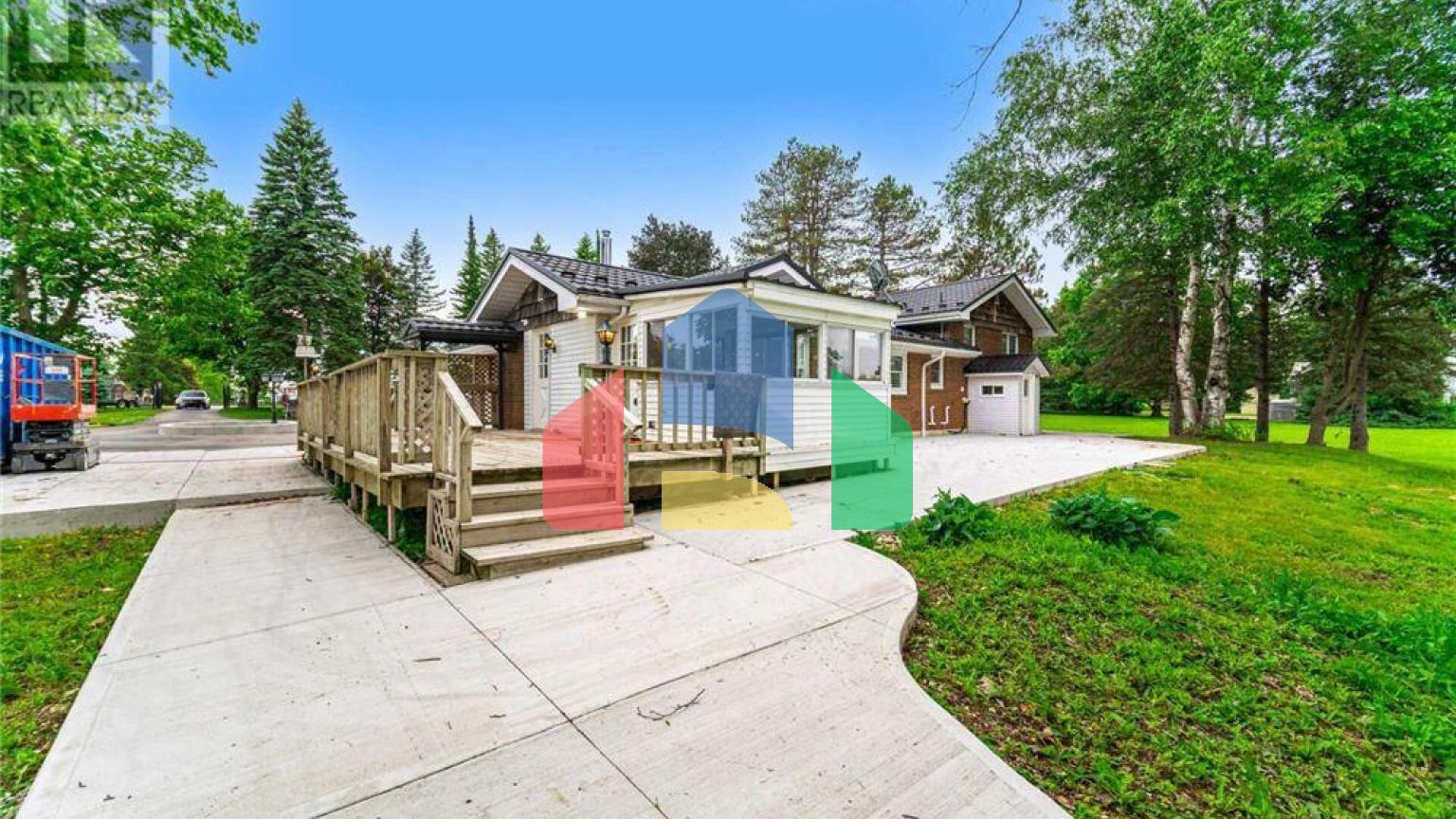 Residential - Single Family Home - Guelph, Canada - Canada