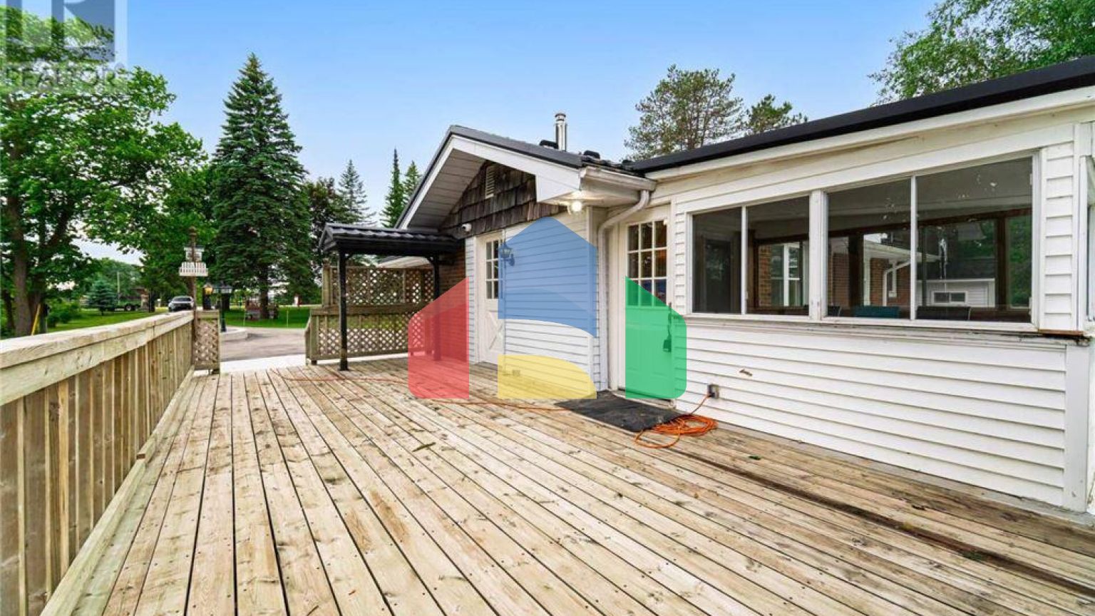 Residential - Single Family Home - Guelph, Canada - Canada