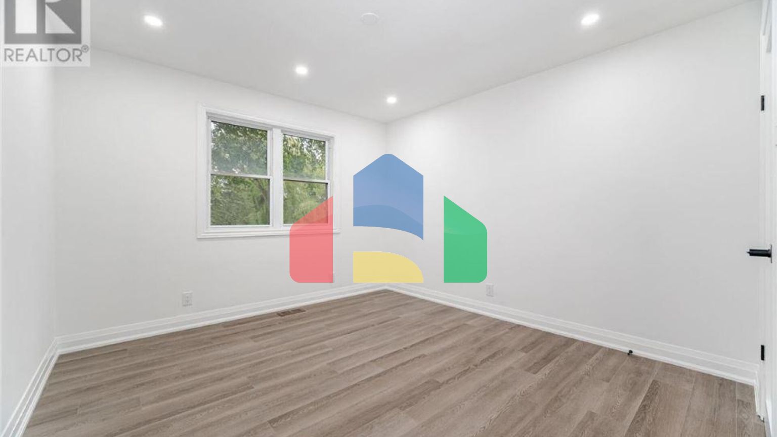 Residential - Single Family Home - Guelph, Canada - Canada