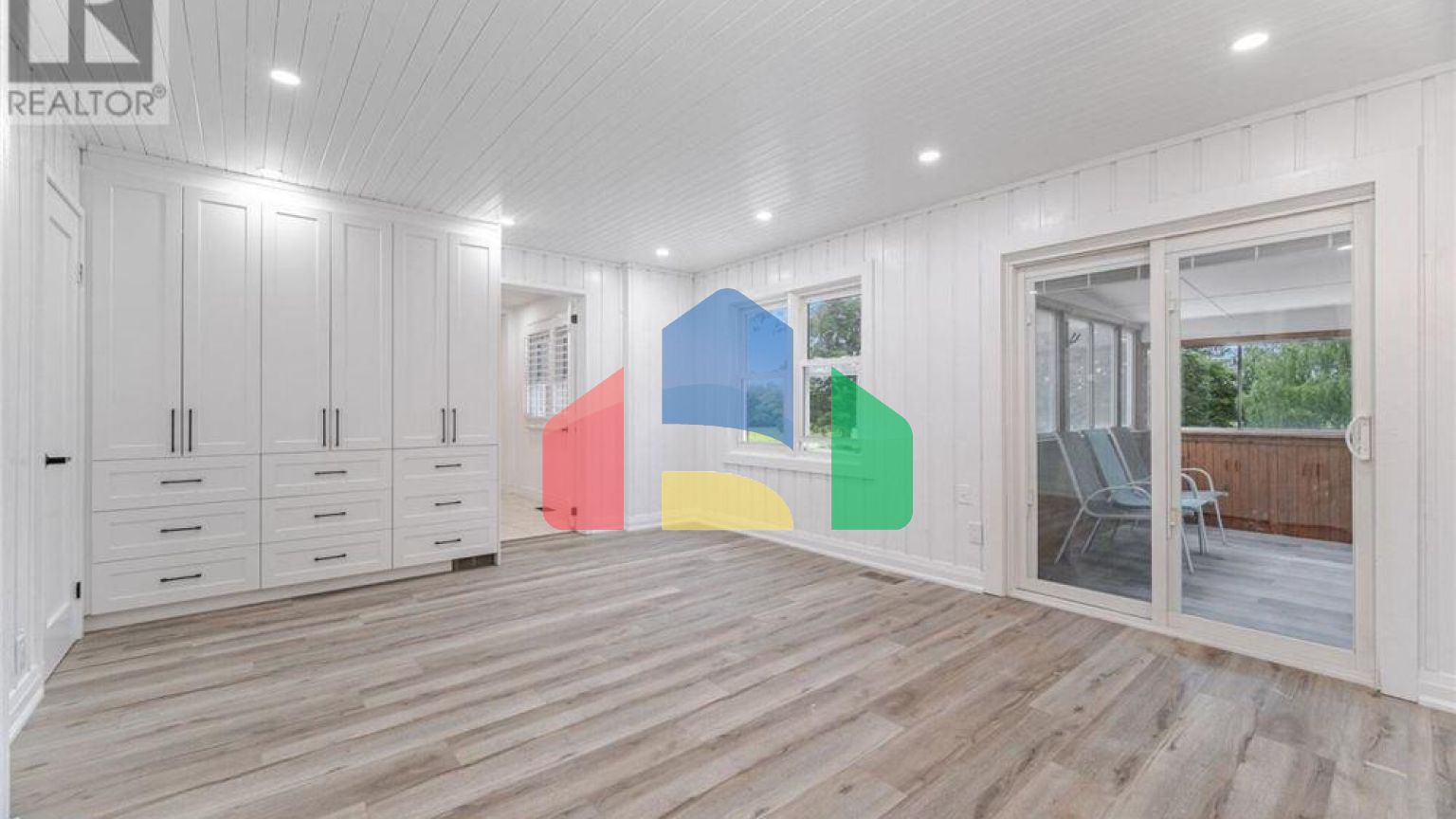 Residential - Single Family Home - Guelph, Canada - Canada