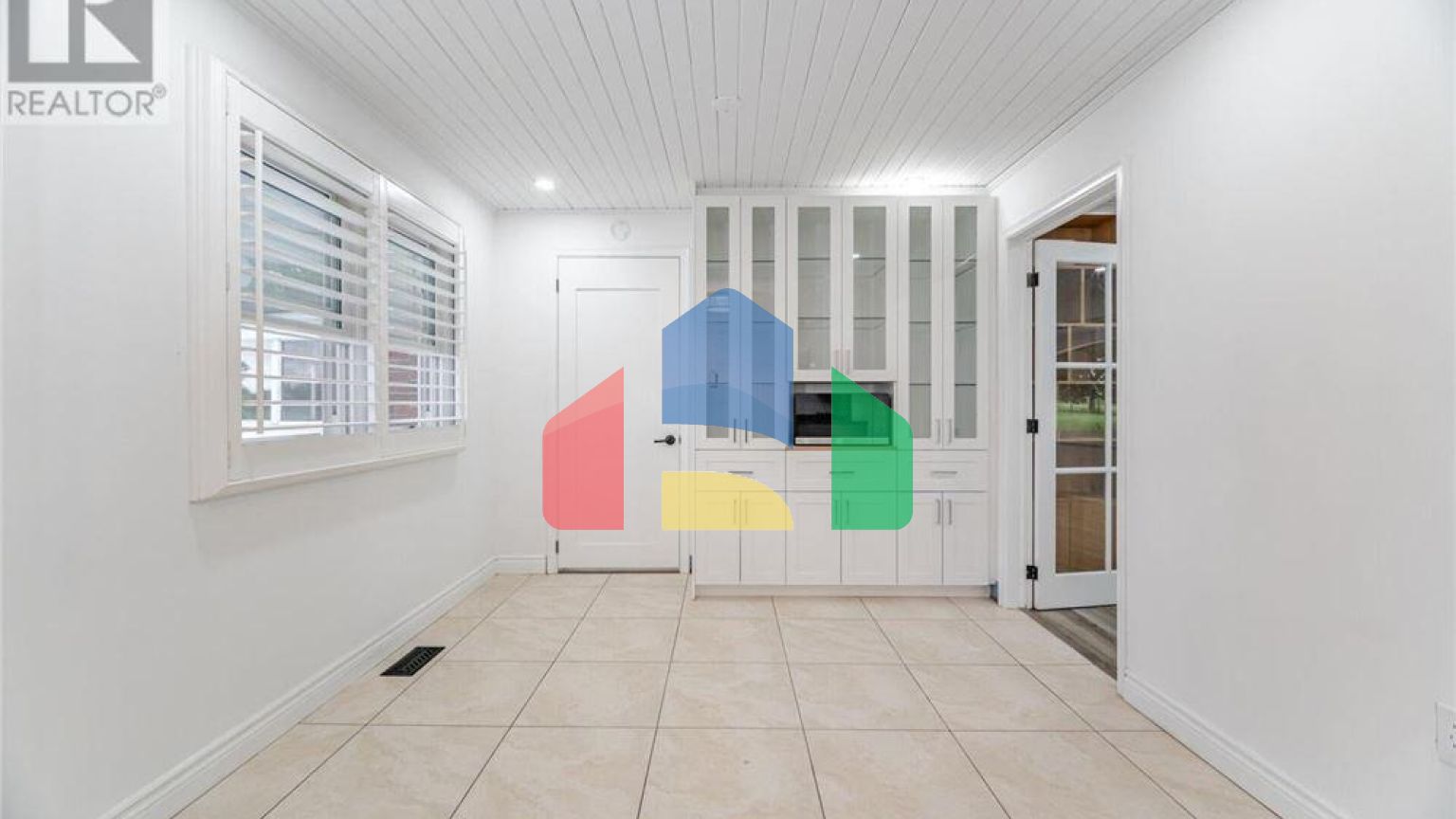 Residential - Single Family Home - Guelph, Canada - Canada