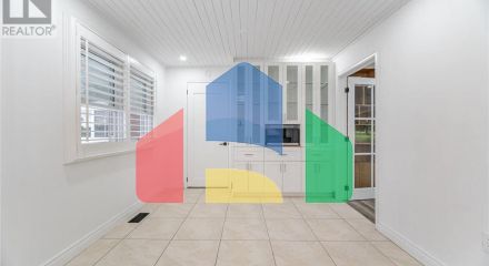 Residential - Single Family Home - Guelph, Canada - Canada