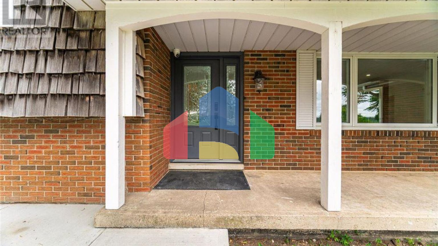 Residential - Single Family Home - Guelph, Canada - Canada