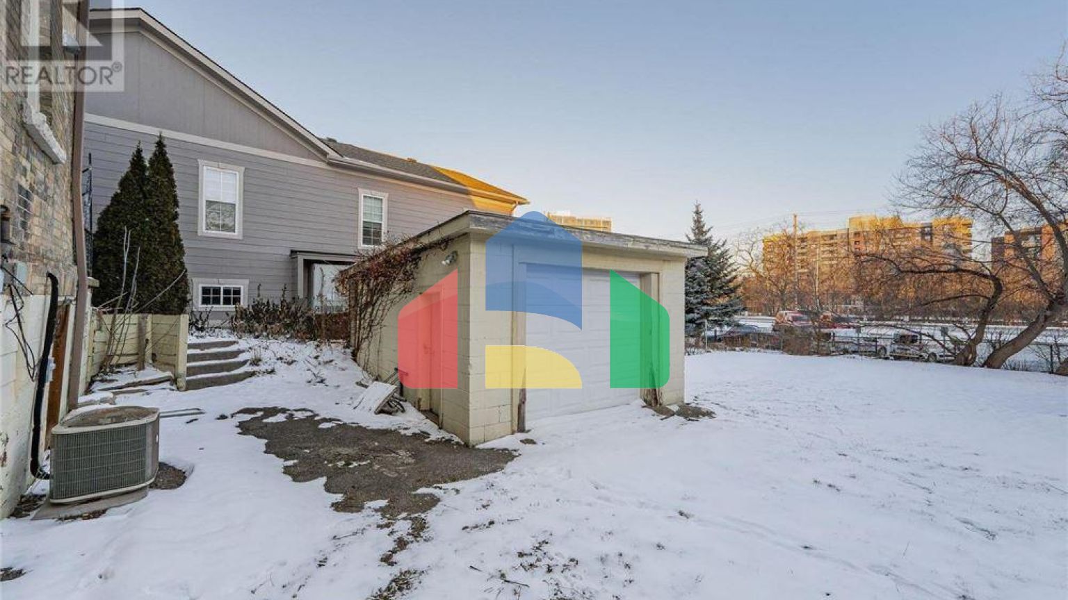 Residential - Single Family Home - Guelph, Canada - Canada